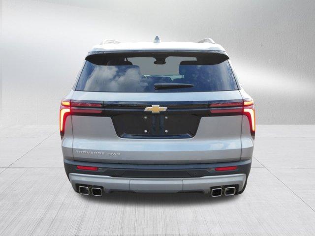 used 2025 Chevrolet Traverse car, priced at $39,998
