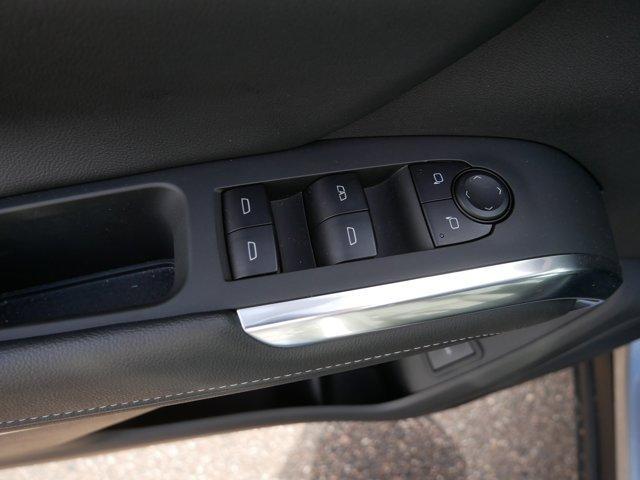used 2025 Chevrolet Traverse car, priced at $39,998
