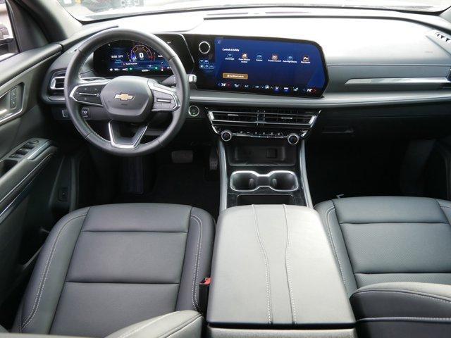 used 2025 Chevrolet Traverse car, priced at $39,998