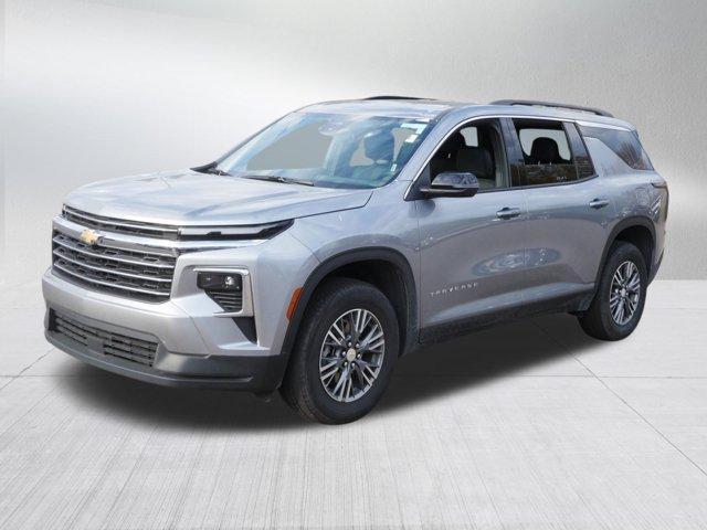 used 2025 Chevrolet Traverse car, priced at $39,998