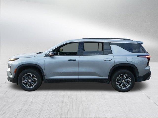 used 2025 Chevrolet Traverse car, priced at $39,998
