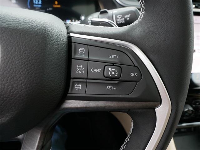 new 2025 Jeep Grand Cherokee car, priced at $47,566