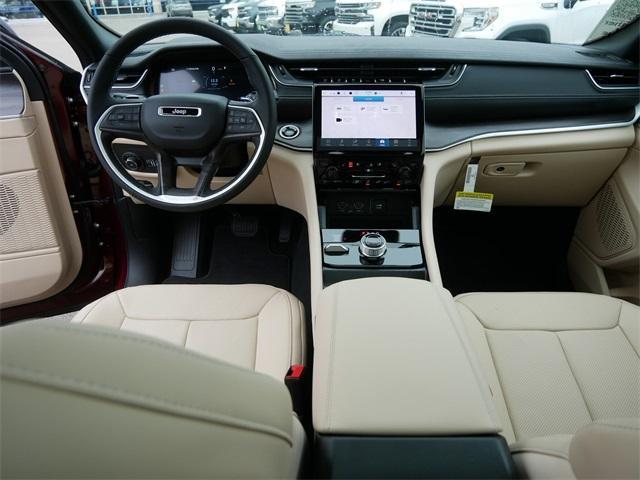 new 2025 Jeep Grand Cherokee car, priced at $47,566