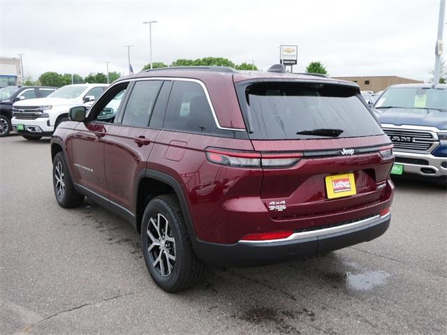 new 2025 Jeep Grand Cherokee car, priced at $47,566