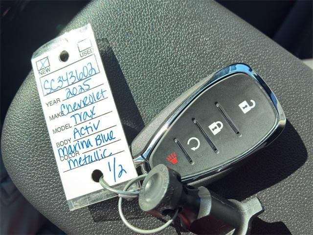 new 2025 Chevrolet Trax car, priced at $23,585