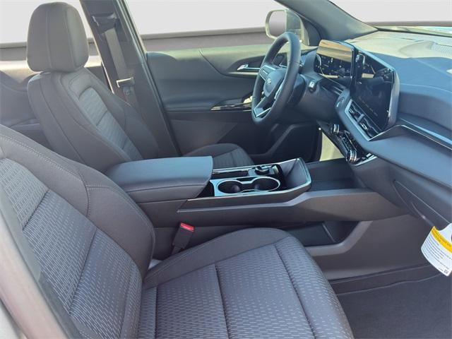 new 2026 Chevrolet Equinox car, priced at $32,290