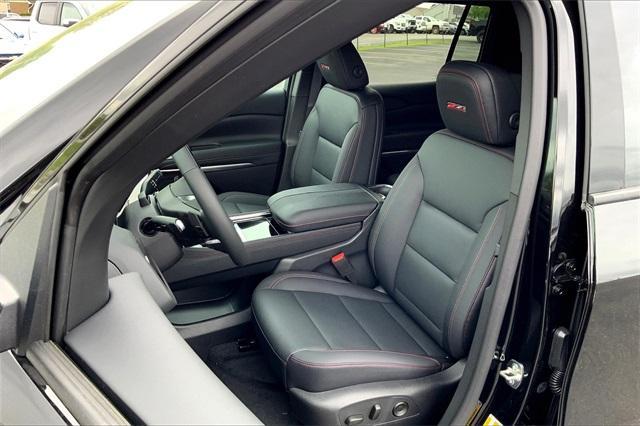 new 2025 Chevrolet Traverse car, priced at $54,854