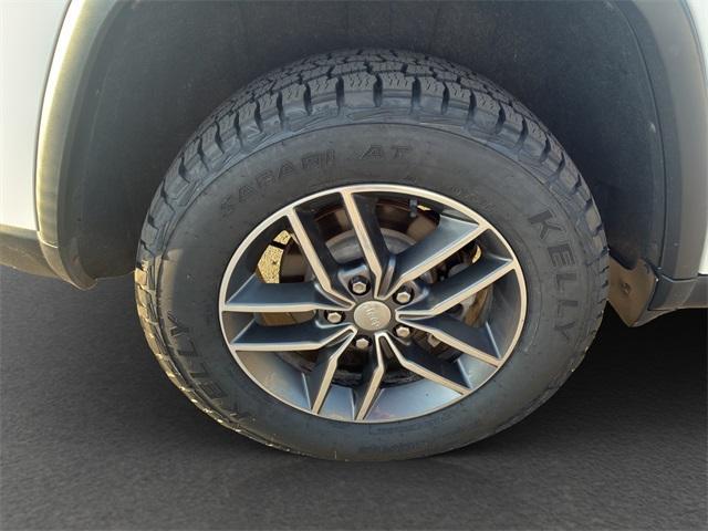 used 2018 Jeep Grand Cherokee car, priced at $18,000