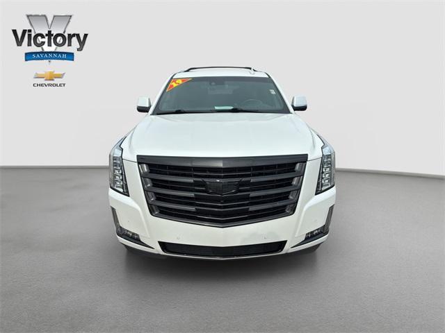 used 2019 Cadillac Escalade ESV car, priced at $35,700