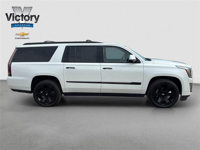 used 2019 Cadillac Escalade ESV car, priced at $35,700