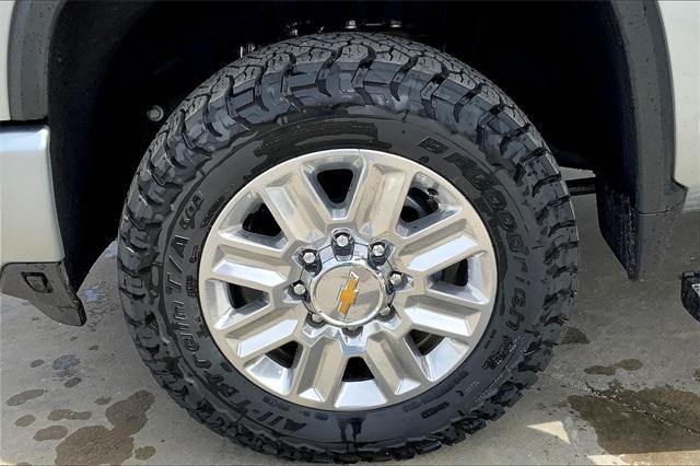 new 2025 Chevrolet Silverado 3500 car, priced at $81,325