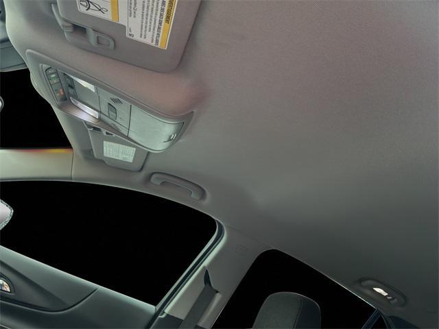 used 2021 Chevrolet Equinox car, priced at $18,200