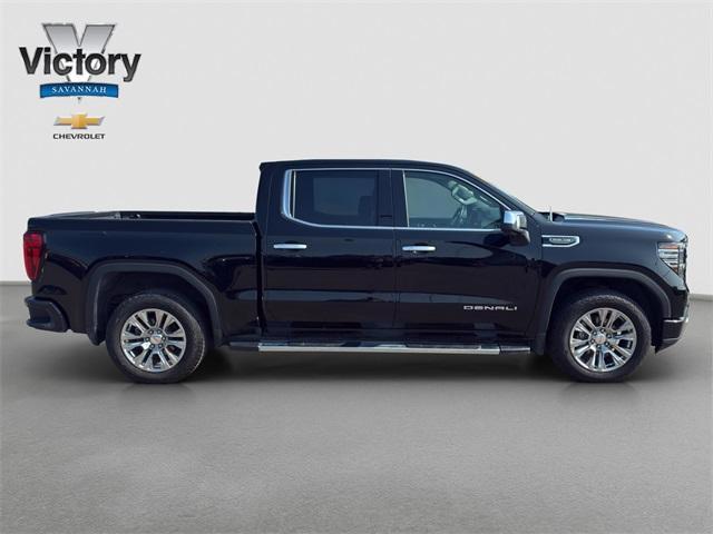 used 2022 GMC Sierra 1500 car, priced at $43,300