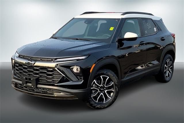 new 2025 Chevrolet TrailBlazer car, priced at $26,139