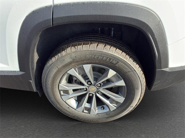 new 2026 Chevrolet Equinox car, priced at $29,915