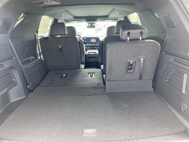 new 2025 Chevrolet Traverse car, priced at $56,700
