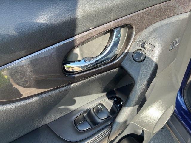 used 2019 Nissan Rogue car, priced at $14,350