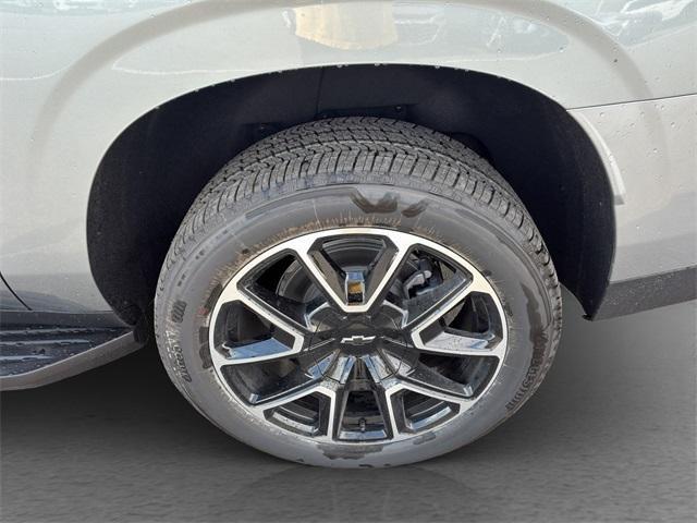 new 2026 Chevrolet Suburban car, priced at $79,720