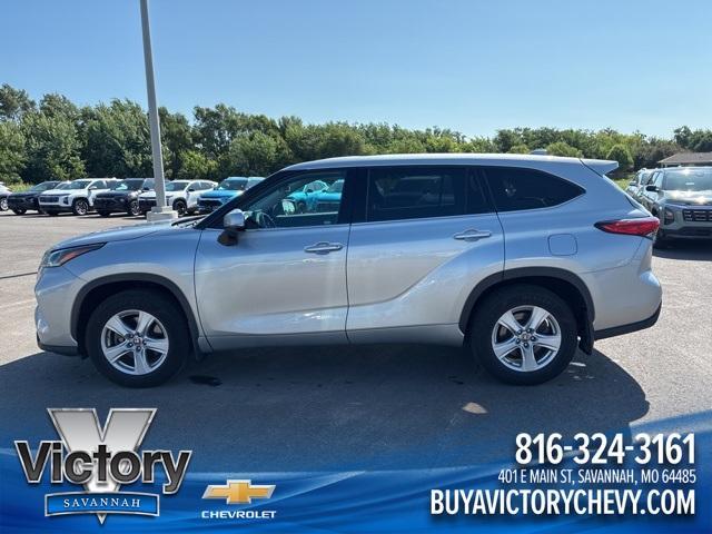used 2021 Toyota Highlander car, priced at $24,000