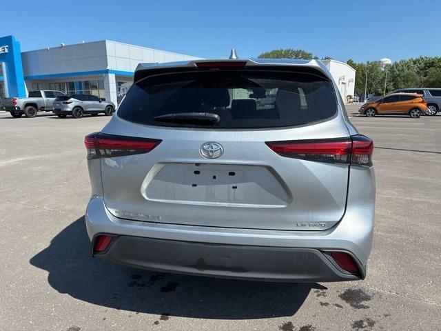 used 2021 Toyota Highlander car, priced at $24,000