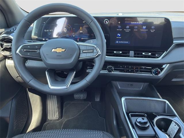 new 2026 Chevrolet Equinox car, priced at $27,640