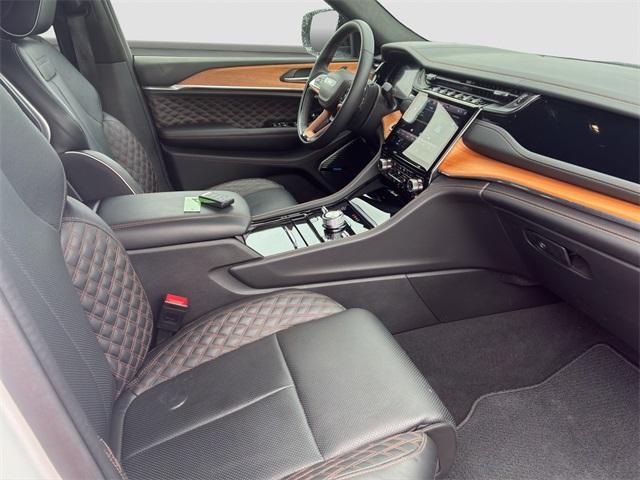 used 2024 Jeep Grand Cherokee car, priced at $51,900