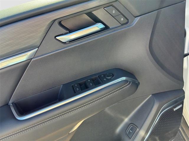 used 2025 GMC Acadia car, priced at $34,200