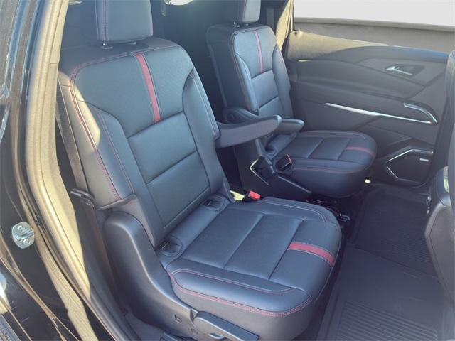 used 2024 Chevrolet Traverse car, priced at $41,900