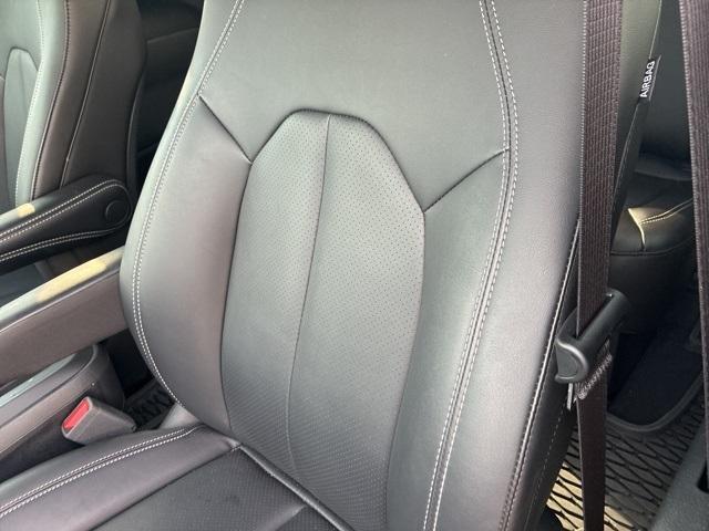 used 2025 Chrysler Pacifica car, priced at $34,500