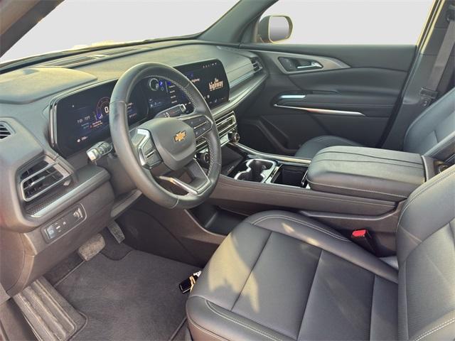 used 2024 Chevrolet Traverse car, priced at $36,800