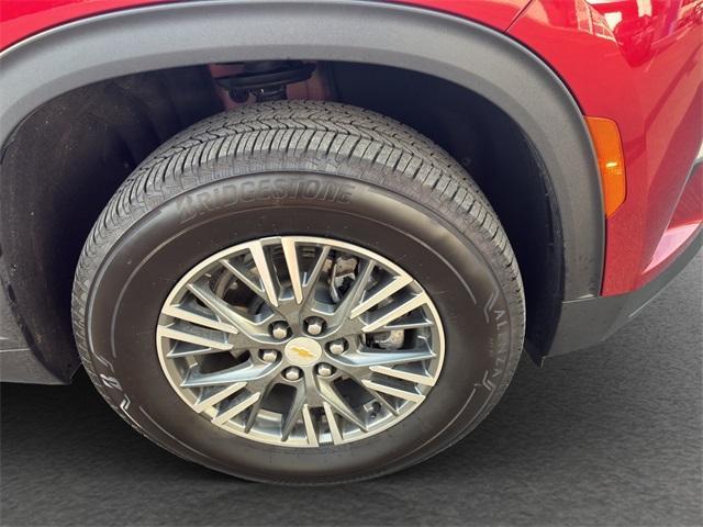 used 2024 Chevrolet Traverse car, priced at $36,800
