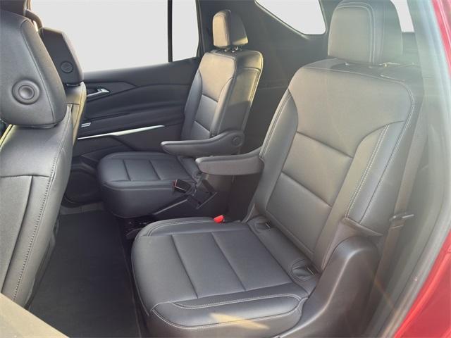 used 2024 Chevrolet Traverse car, priced at $36,800