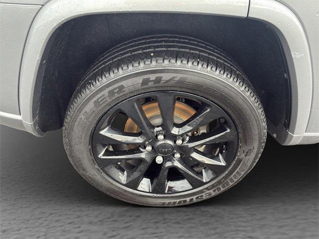 used 2020 Jeep Grand Cherokee car, priced at $25,000