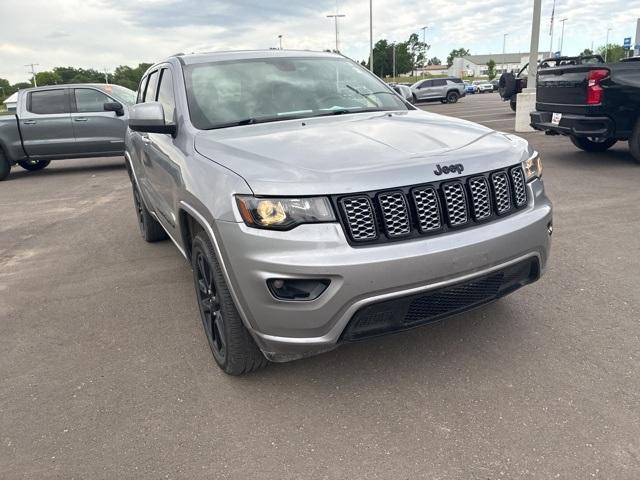 used 2020 Jeep Grand Cherokee car, priced at $26,000