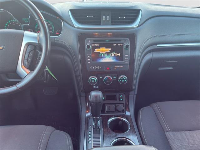used 2015 Chevrolet Traverse car, priced at $7,000