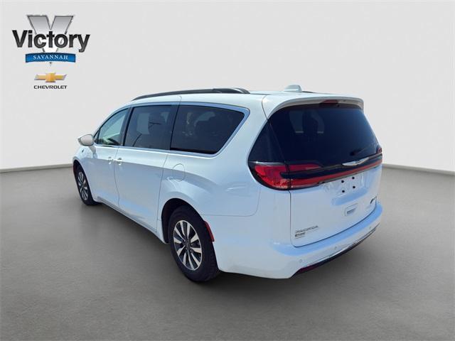 used 2021 Chrysler Pacifica Hybrid car, priced at $18,940
