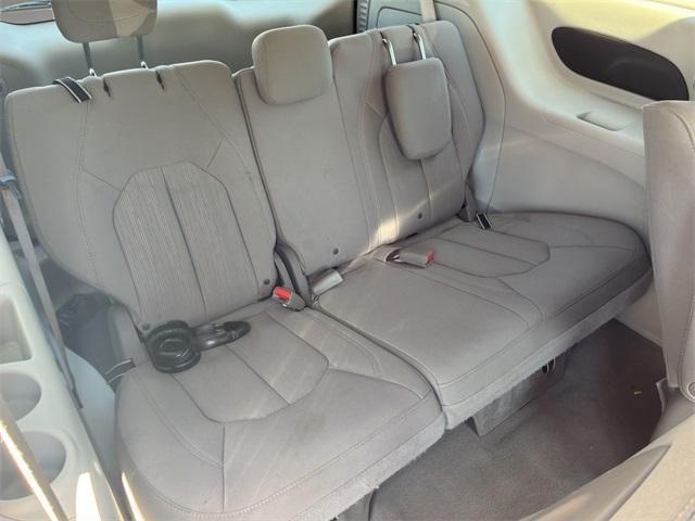 used 2021 Chrysler Pacifica Hybrid car, priced at $18,940