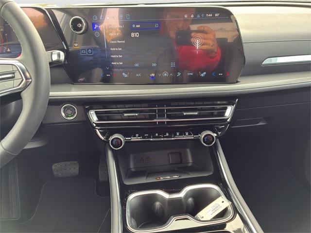 new 2026 Chevrolet Traverse car, priced at $41,695