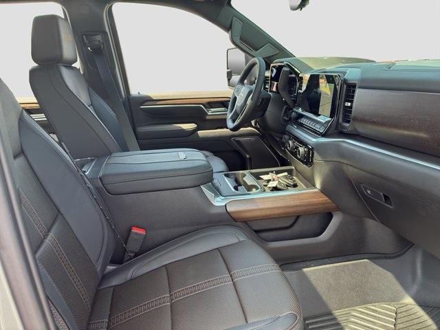 new 2025 Chevrolet Silverado 3500 car, priced at $81,535