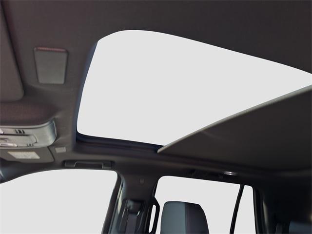 new 2025 Chevrolet Tahoe car, priced at $78,270