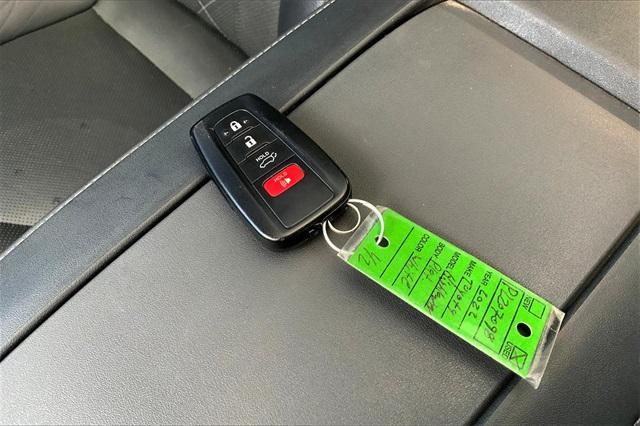 used 2022 Toyota Highlander car