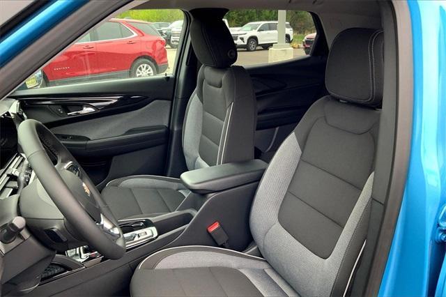 new 2025 Chevrolet TrailBlazer car, priced at $25,870