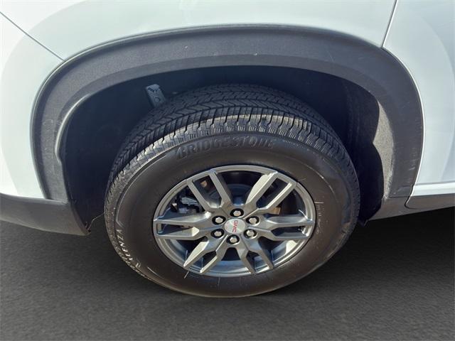 used 2025 GMC Acadia car, priced at $33,900