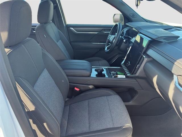 used 2025 GMC Acadia car, priced at $33,900