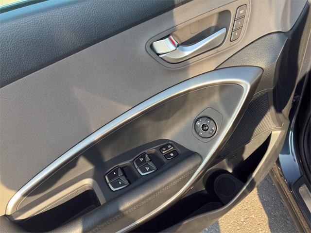 used 2019 Hyundai Santa Fe XL car, priced at $22,000