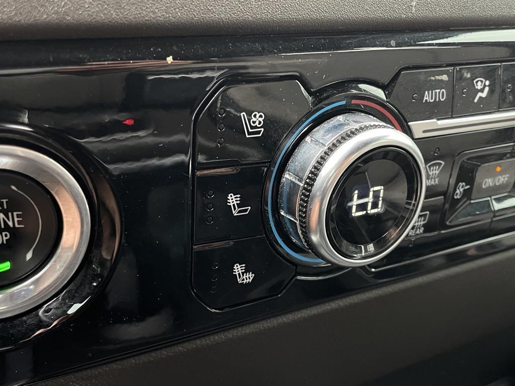 used 2022 GMC Sierra 1500 car, priced at $40,522