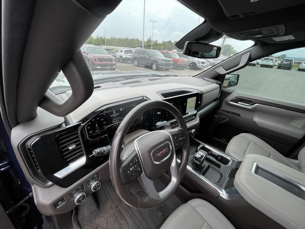 used 2022 GMC Sierra 1500 car, priced at $40,522