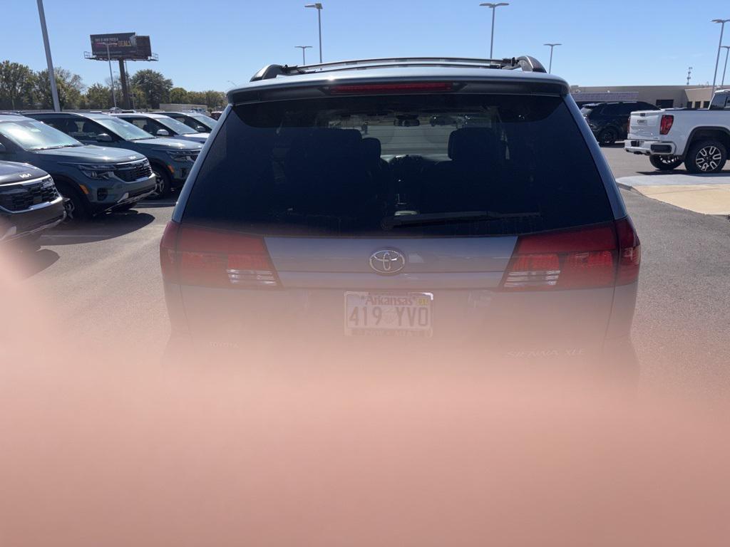 used 2004 Toyota Sienna car, priced at $6,500