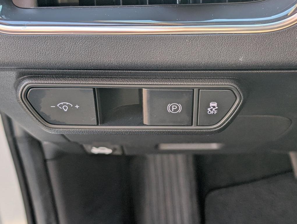 used 2025 Kia K4 car, priced at $22,407