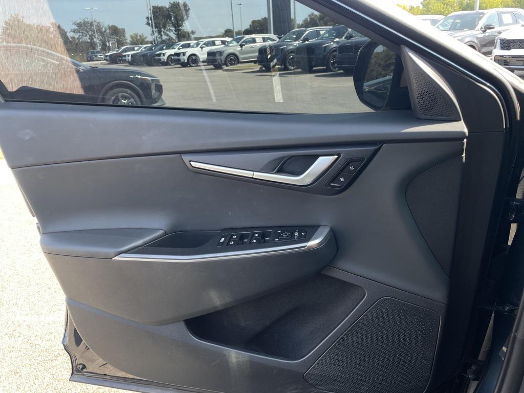used 2024 Kia EV6 car, priced at $27,000